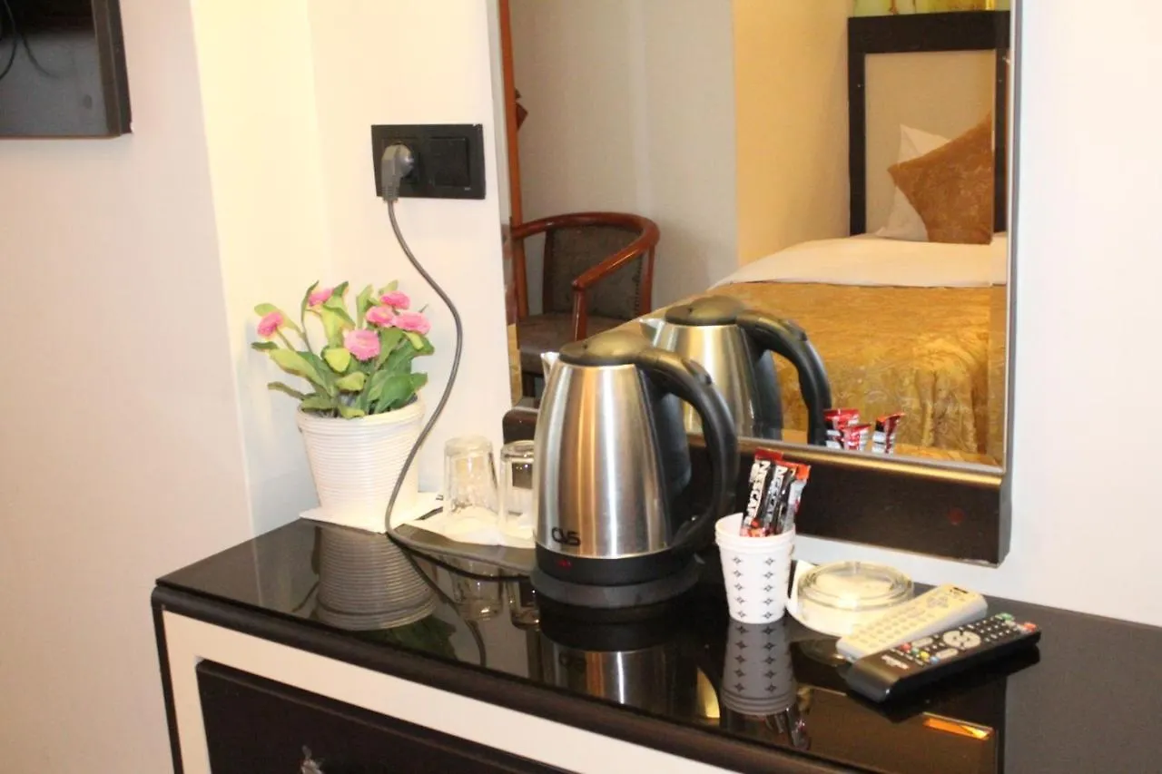 Hotel Falcon Istanbul 2*,