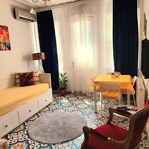 Couette-café La Bella, Istambul