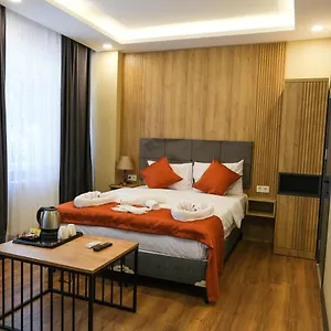 La Vitrine Apartahotel